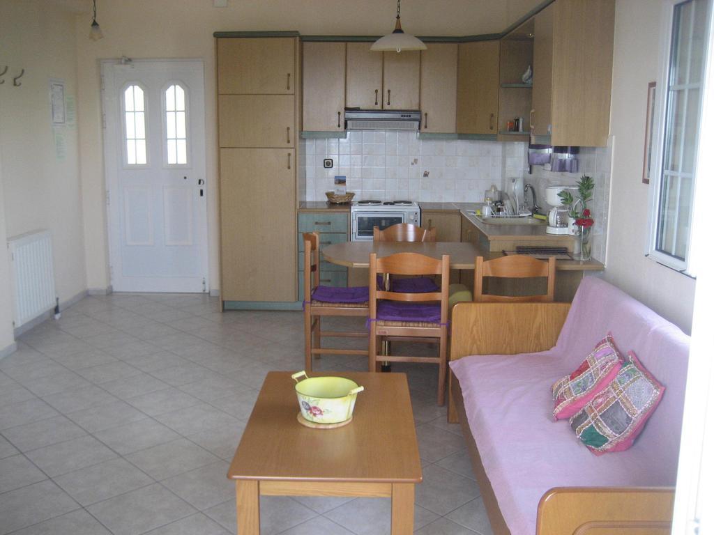 Stelios Apartments Istron Esterno foto