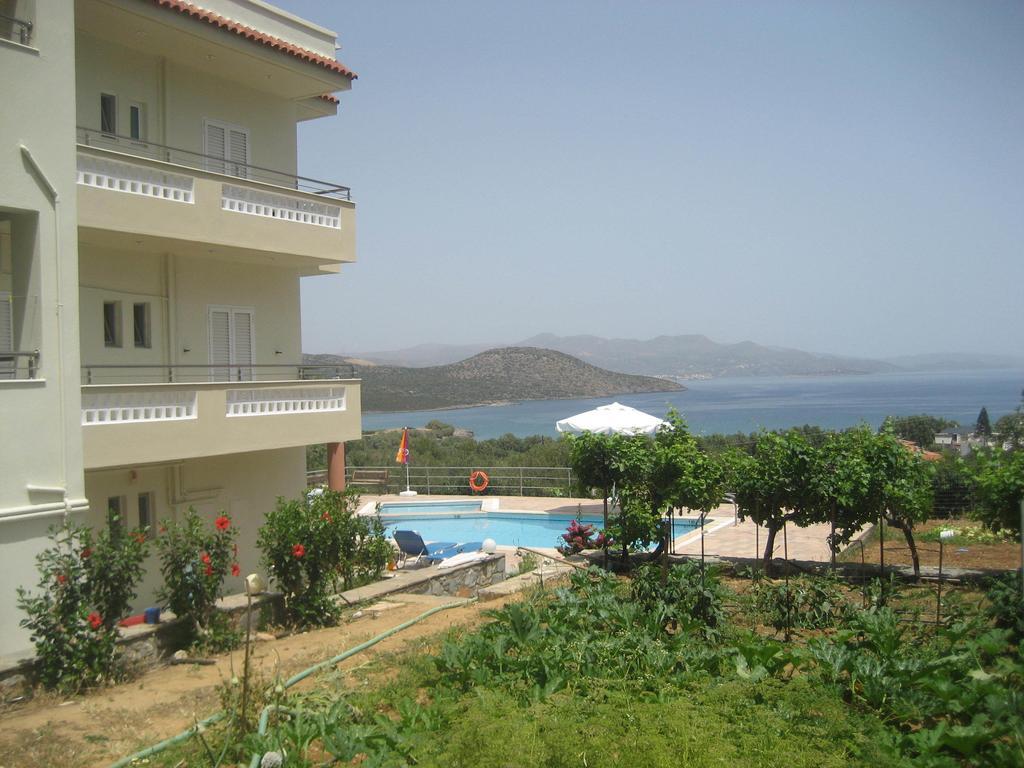 Stelios Apartments Istron Esterno foto