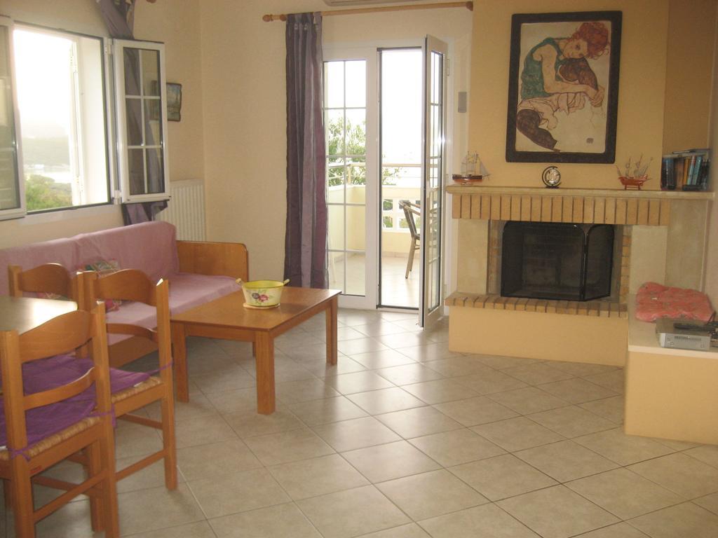 Stelios Apartments Istron Esterno foto