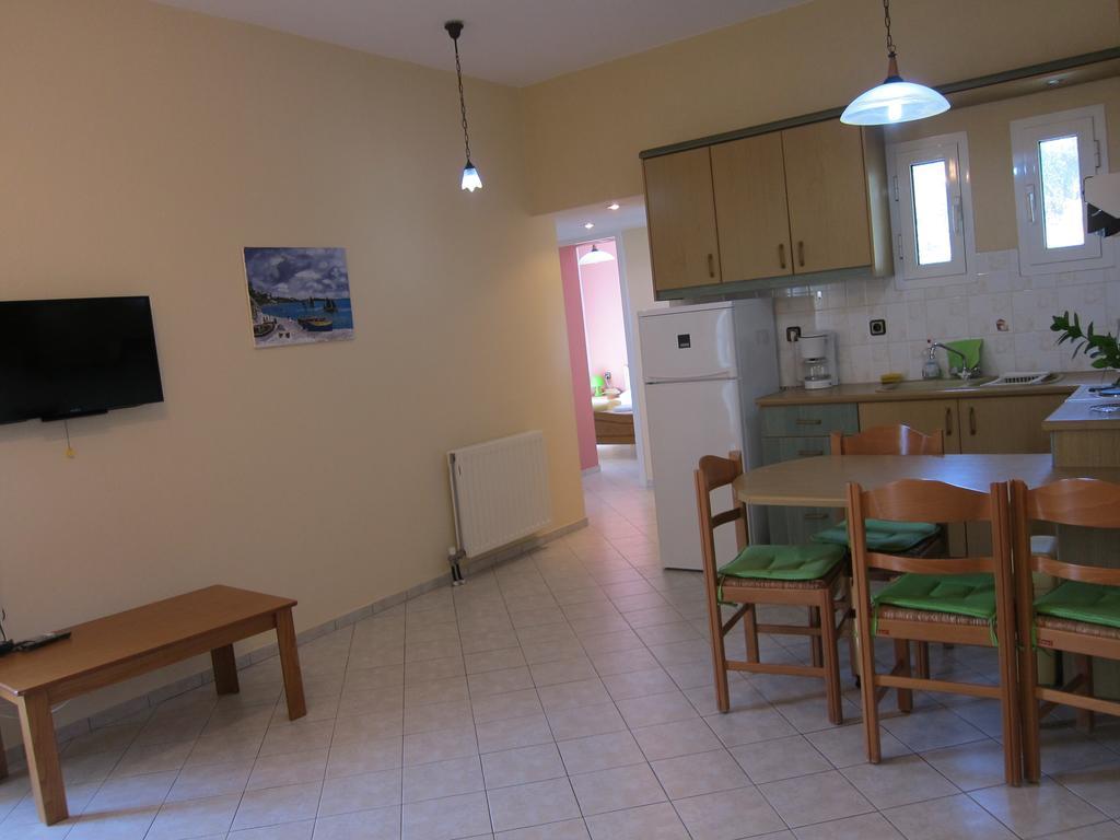 Stelios Apartments Istron Esterno foto